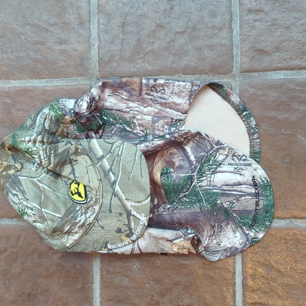 Scent blocker hat with face mask